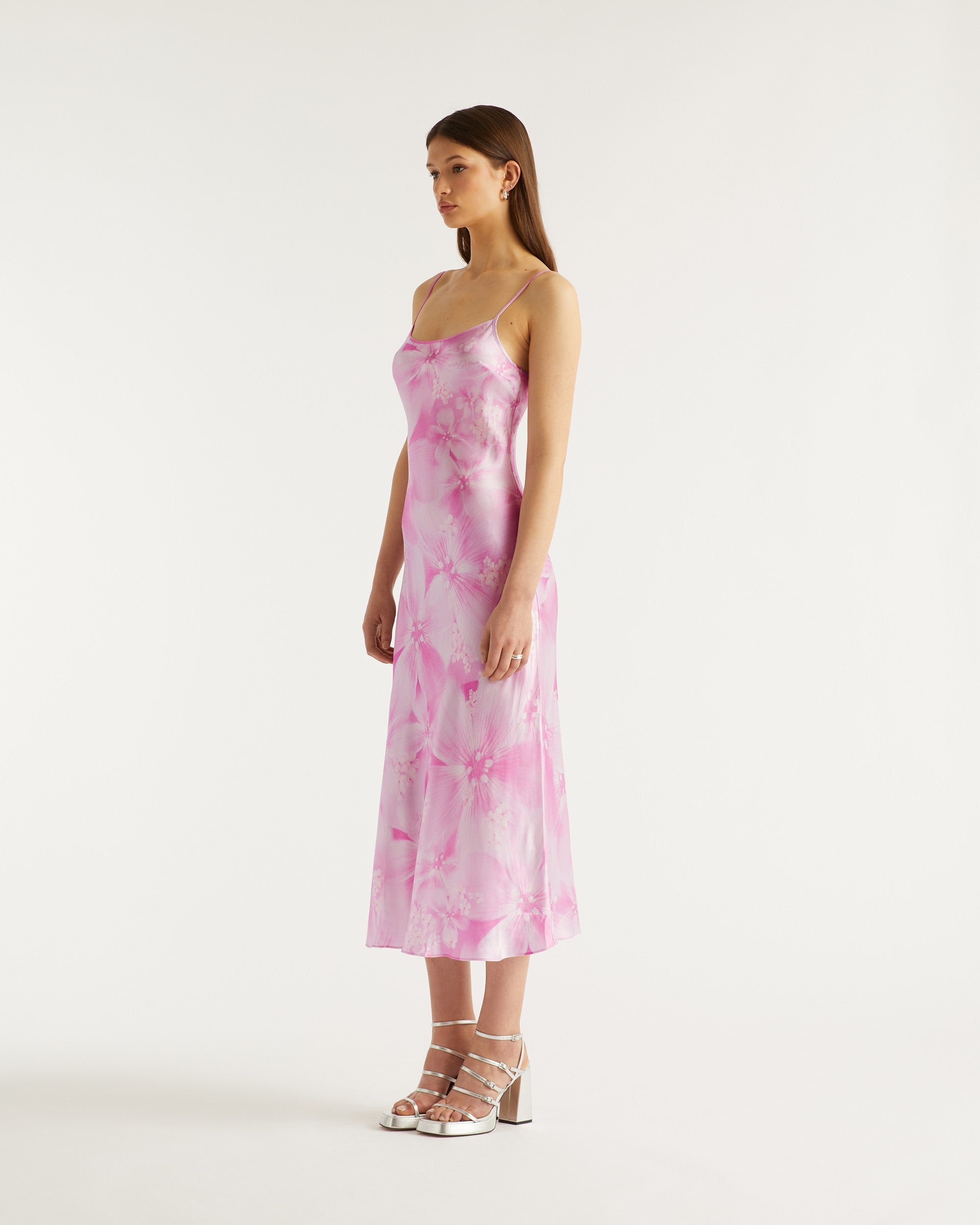 Robe Longue Bretelle Gisele ( S23 / FEMME / Magic Flowers Rose )